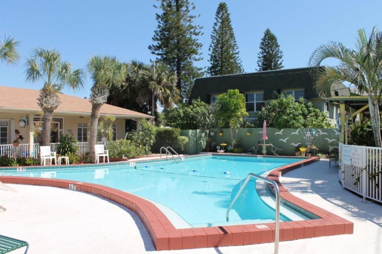 Gulf Gardens Cottage #3 St. Pete Beach Buitenkant foto